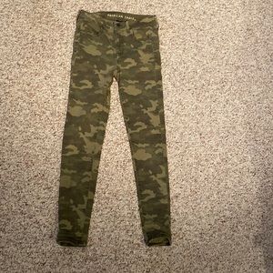 American eagle camo skinny jeans.